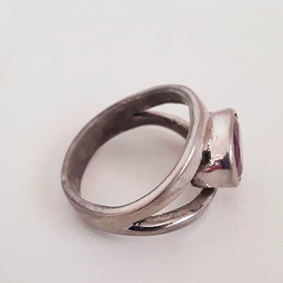 RUBY STONE SILVER RING - Picture 6 of 6